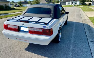 Ford-mustang-convertible-1992-white-1