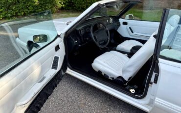 Ford-mustang-convertible-1993-1