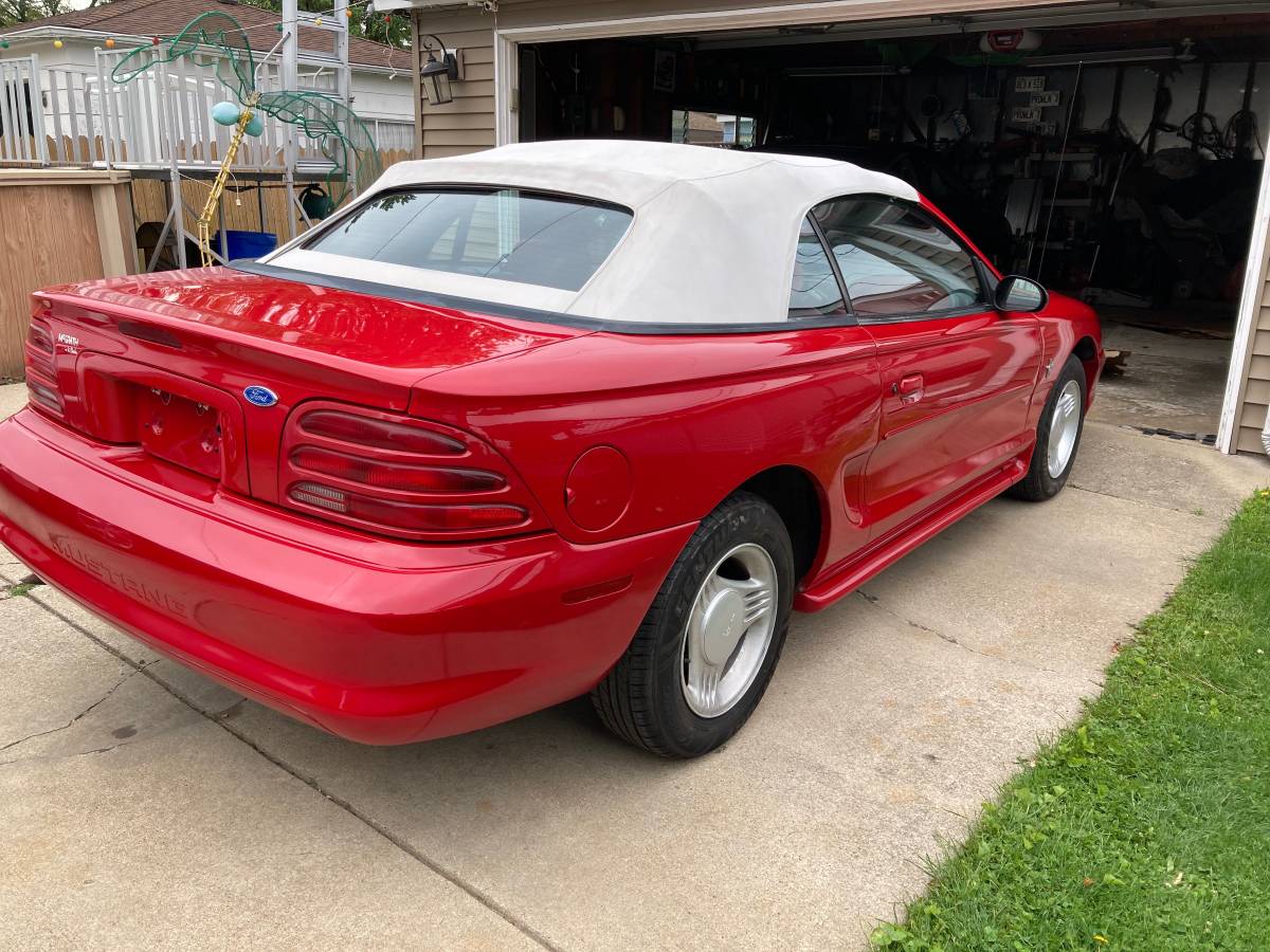 Ford-mustang-convertible-1995-red-3