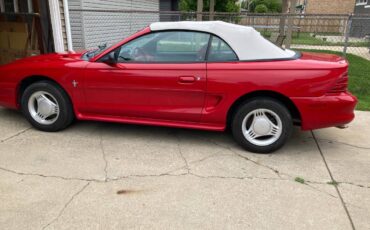 Ford-mustang-convertible-1995-red