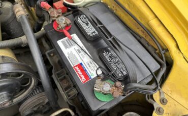 Ford-mustang-convertible-1995-yellow-16