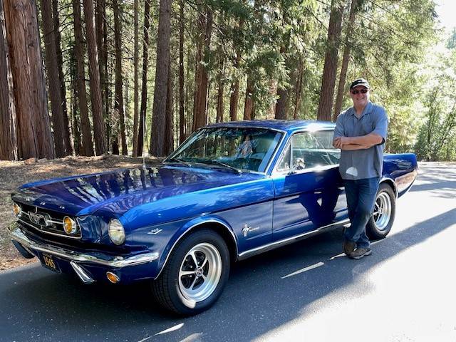 Ford-mustang-coupe-1965-blue-4