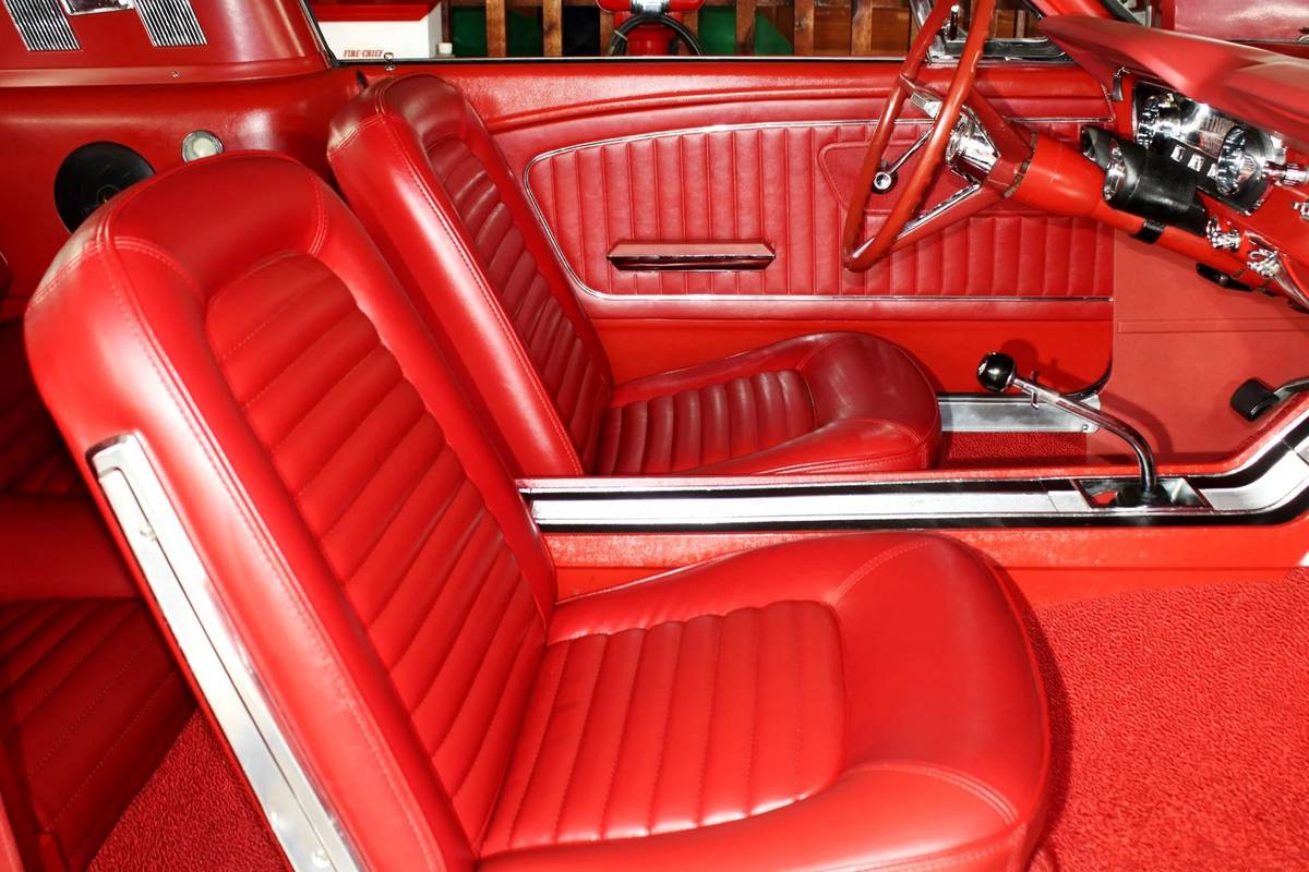 Ford-mustang-fastback-1965-15