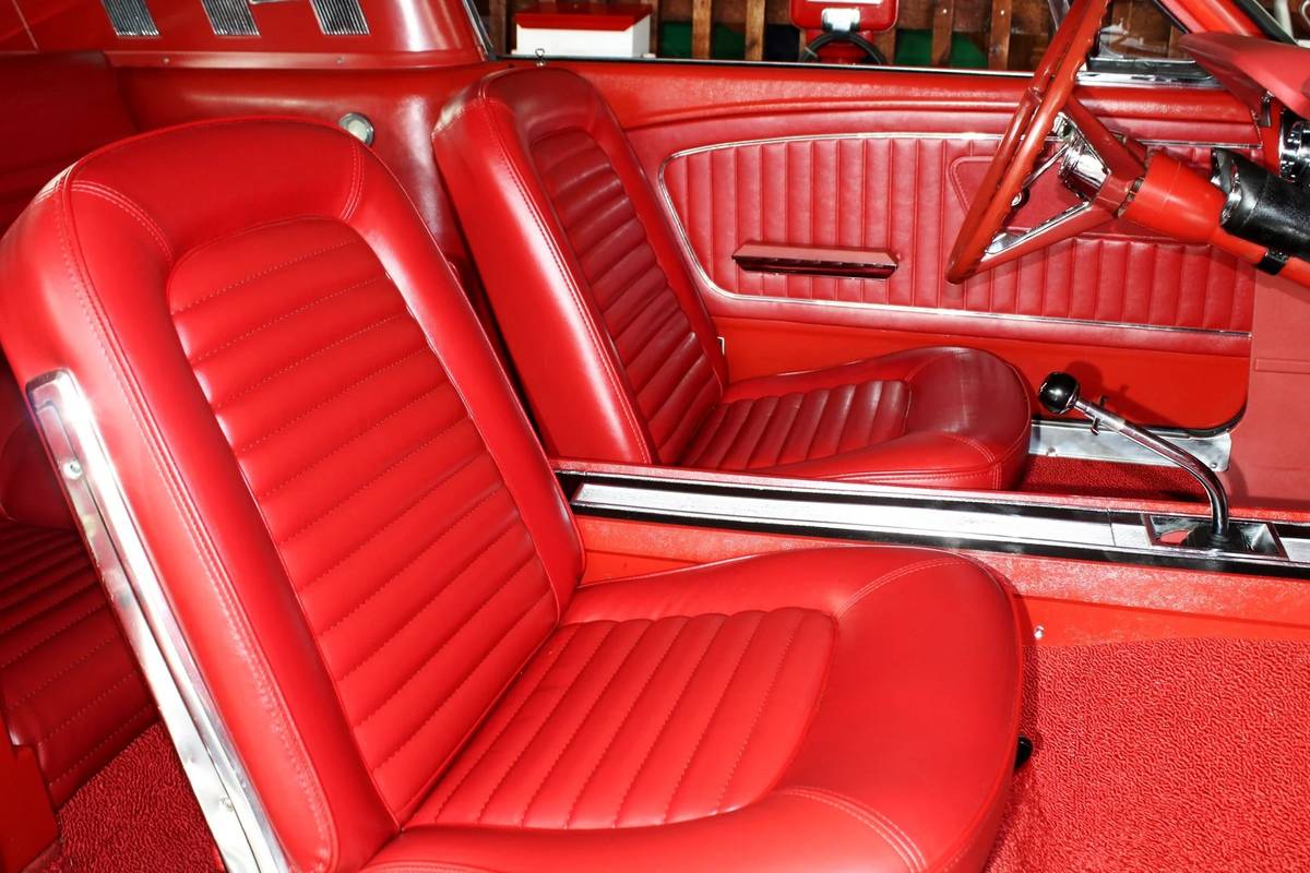 Ford-mustang-fastback-1965-16