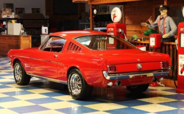 Ford-mustang-fastback-1965-2