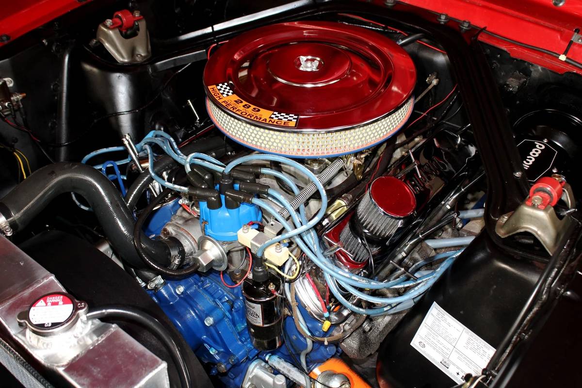 Ford-mustang-fastback-1965-22