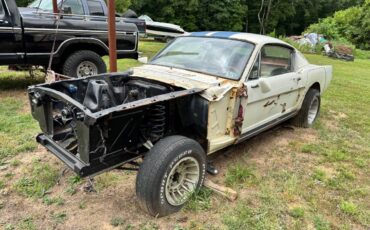Ford-mustang-fastback-1965-3