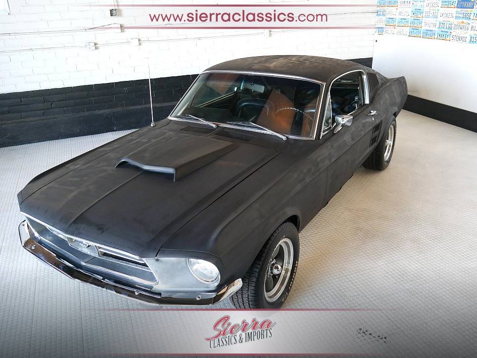 Ford-mustang-fastback-1967-1
