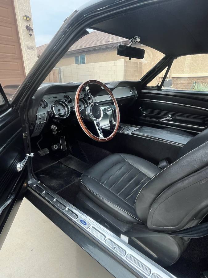 Ford-mustang-fastback-1967-15