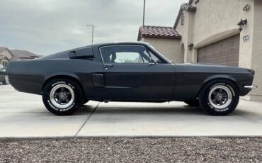 Ford-mustang-fastback-1967-4
