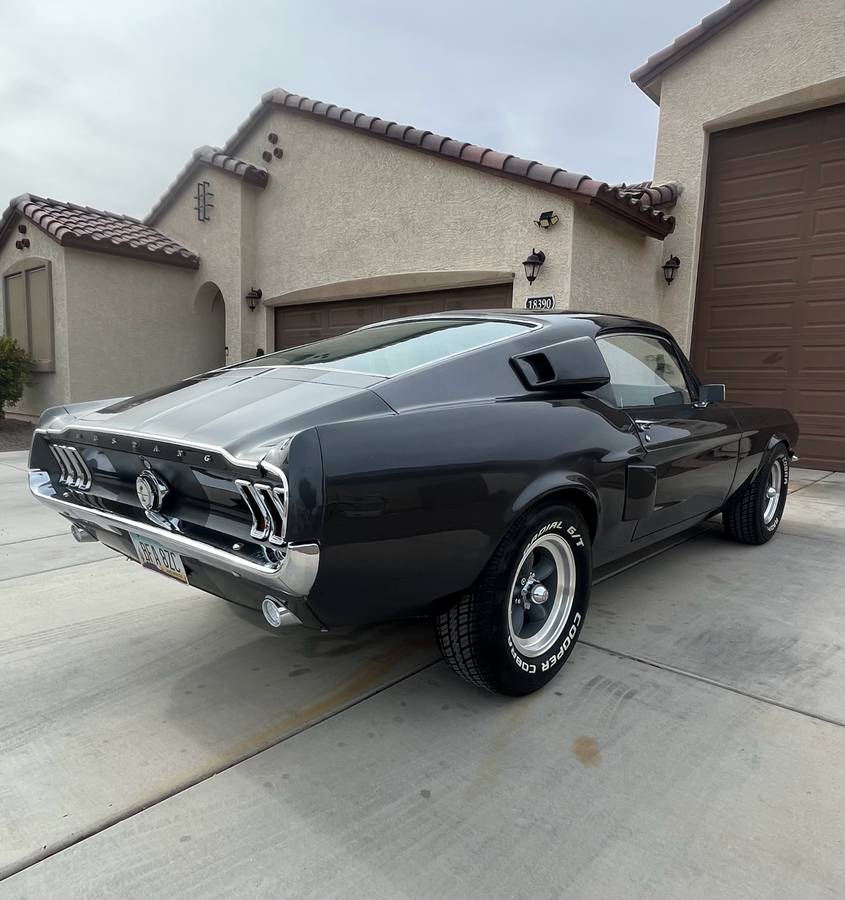 Ford-mustang-fastback-1967-7