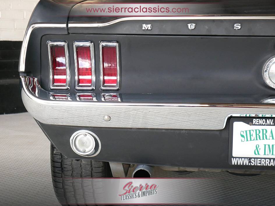Ford-mustang-fastback-1967-8