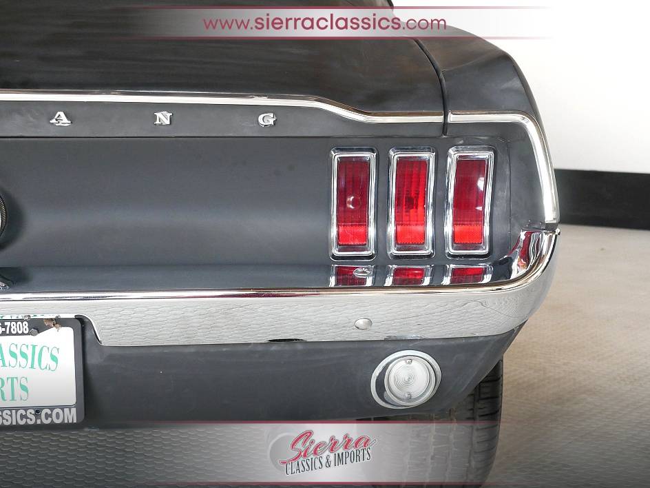 Ford-mustang-fastback-1967-9