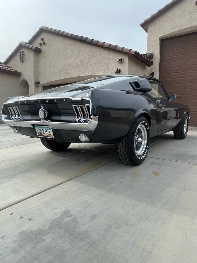 Ford-mustang-fastback-1967-9