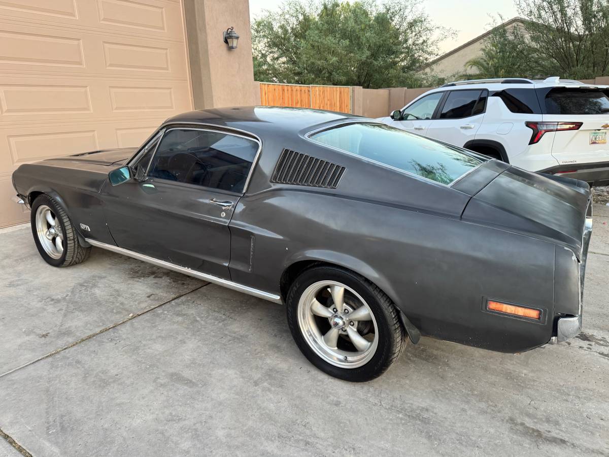 Ford-mustang-fastback-1968-2
