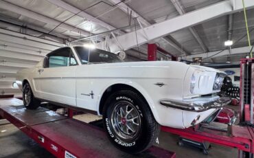Ford-mustang-fastback-22-1966-white-66