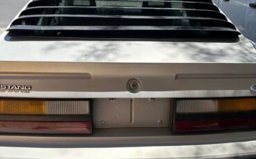 Ford-mustang-fox-body-1983-1