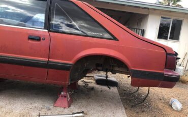 Ford-mustang-foxbody-1988-red-2