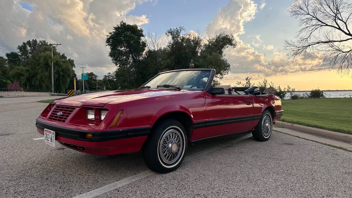 Ford-mustang-glx-1984-red-11