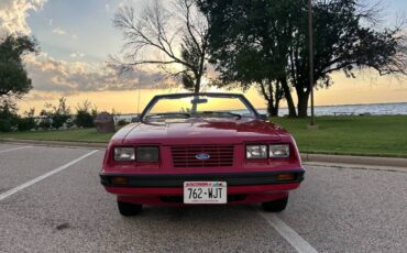 Ford-mustang-glx-1984-red-12