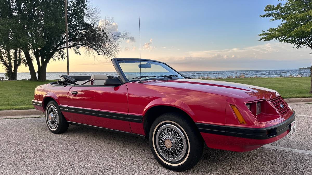Ford-mustang-glx-1984-red-13