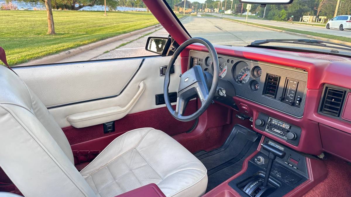 Ford-mustang-glx-1984-red-4