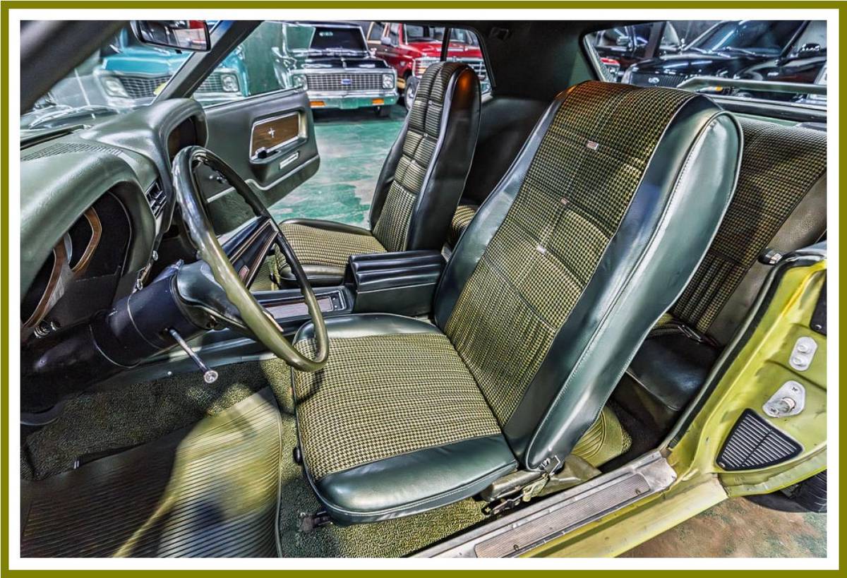 Ford-mustang-grande-1970-29