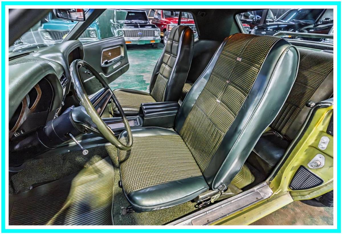 Ford-mustang-grande-1970-43