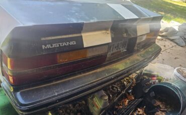 Ford-mustang-gt-1983-custom-11