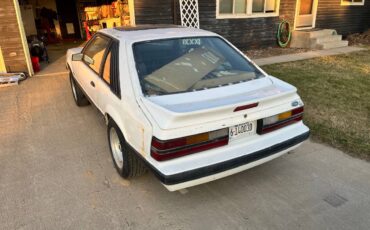 Ford-mustang-gt-1984-white-6