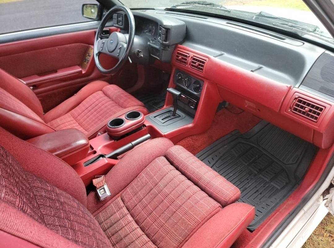 Ford-mustang-gt-1987-11