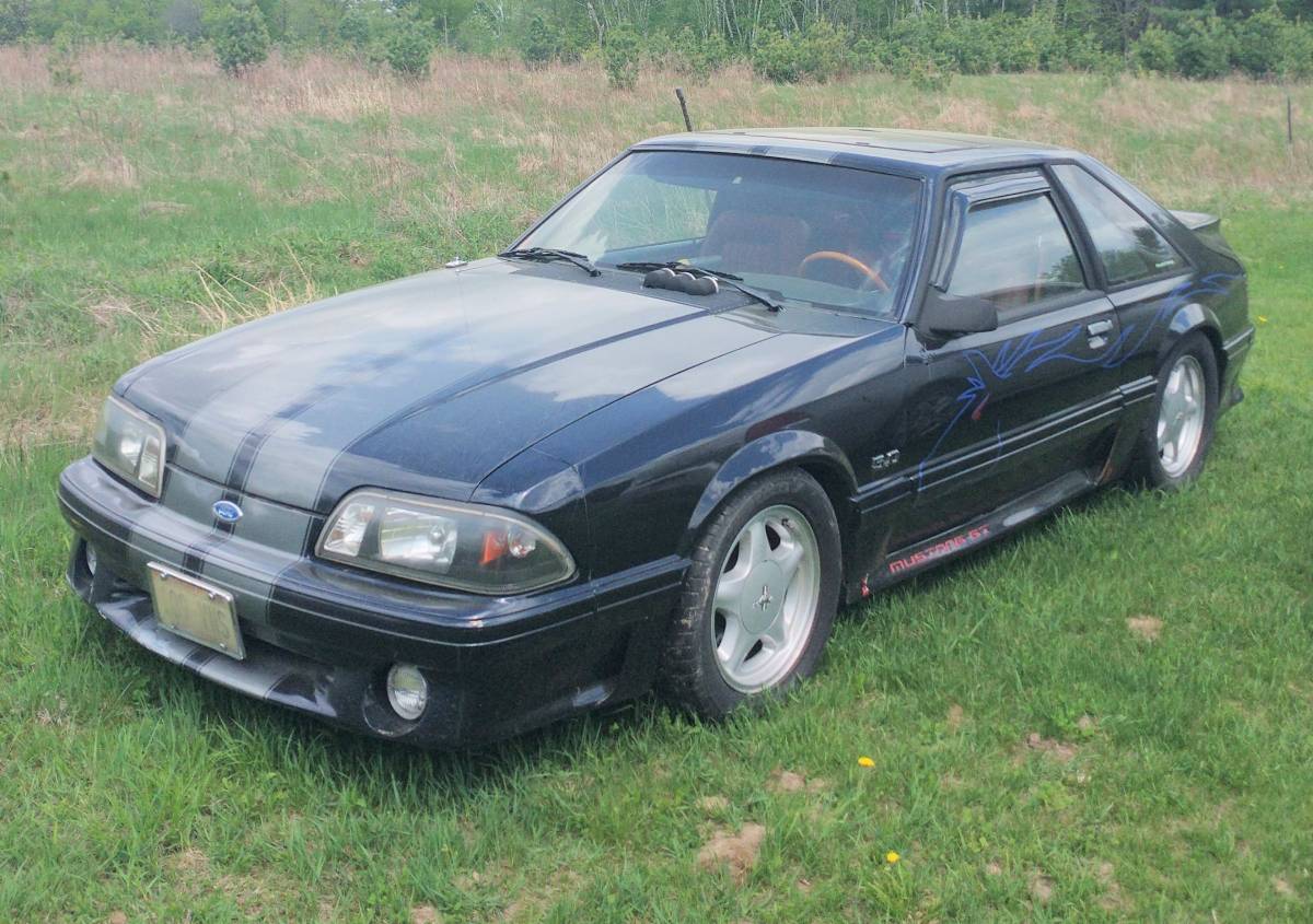Ford-mustang-gt-1988-black-17