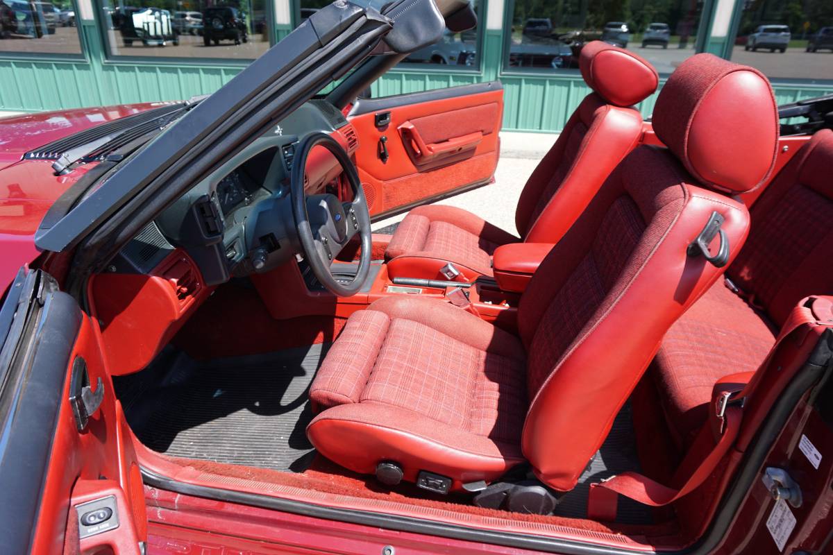 Ford-mustang-gt-1988-red-16