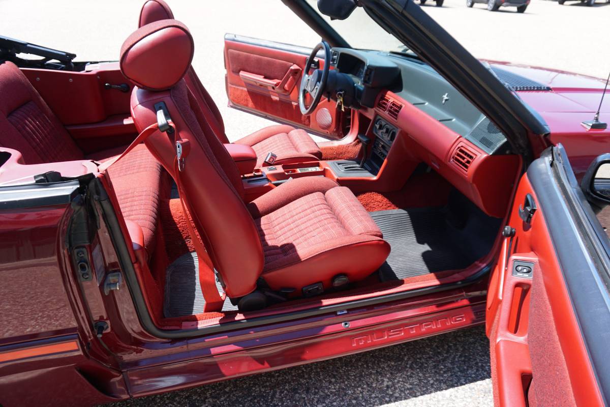 Ford-mustang-gt-1988-red-17