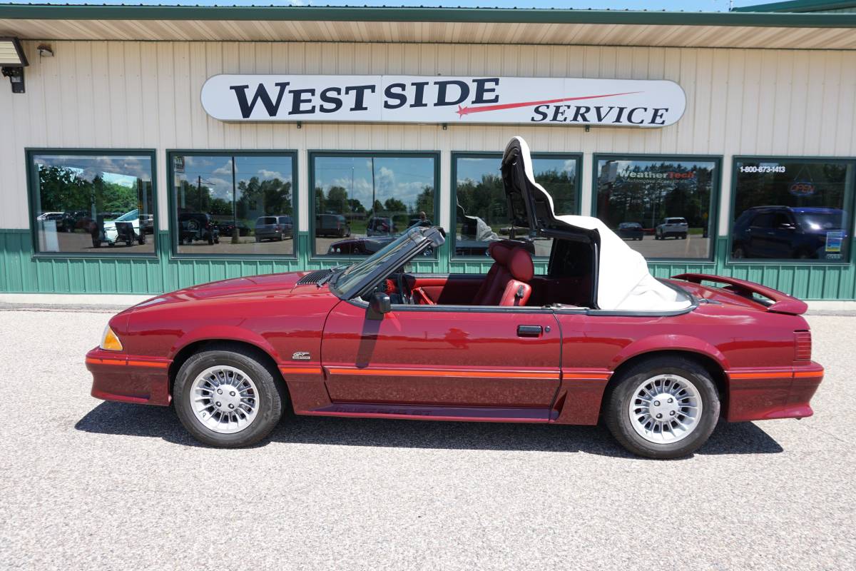 Ford-mustang-gt-1988-red-22