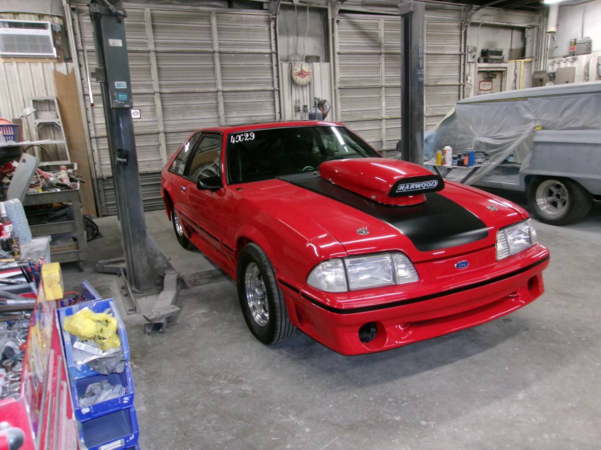 Ford-mustang-gt-1989-red-2
