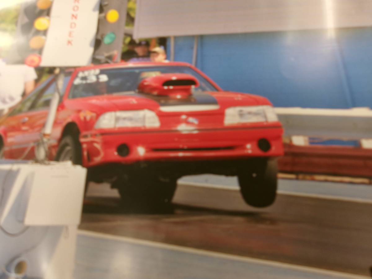 Ford-mustang-gt-1989-red