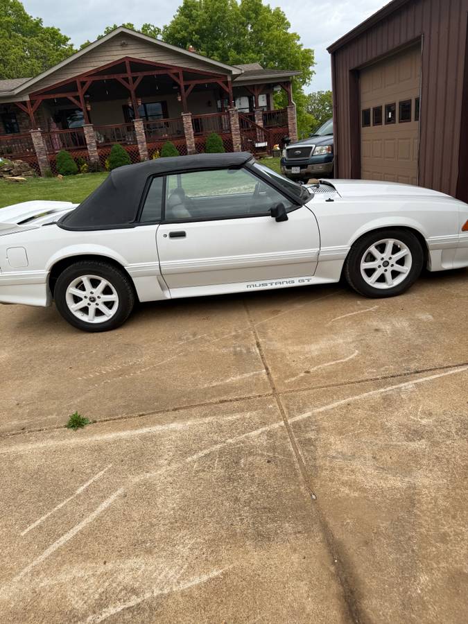 Ford-mustang-gt-1991-white-7