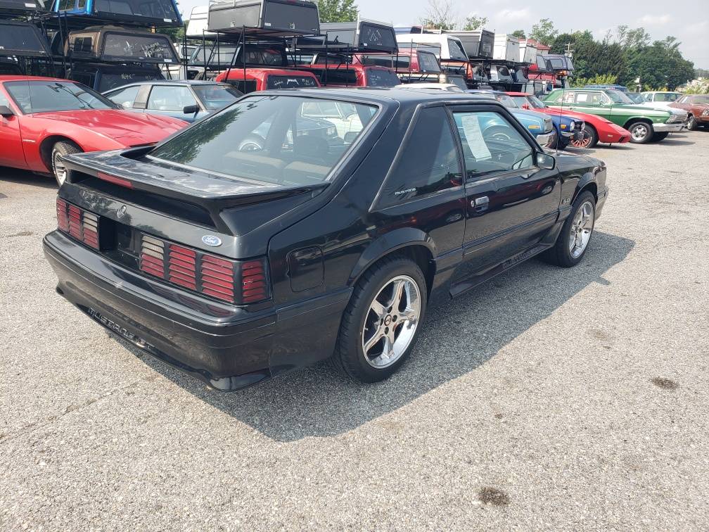 Ford-mustang-gt-1992-black-3