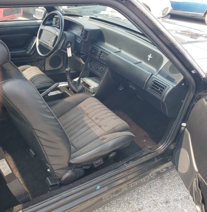 Ford-mustang-gt-1992-black-8