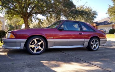 Ford-mustang-gt-1993-red