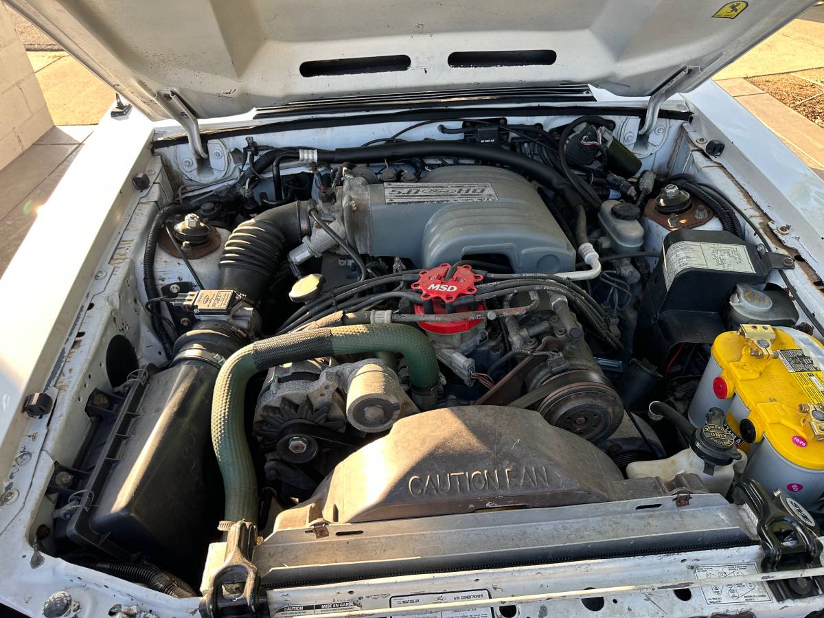 Ford-mustang-gt-5.0-1988-white-11