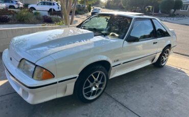 Ford-mustang-gt-5.0-1988-white