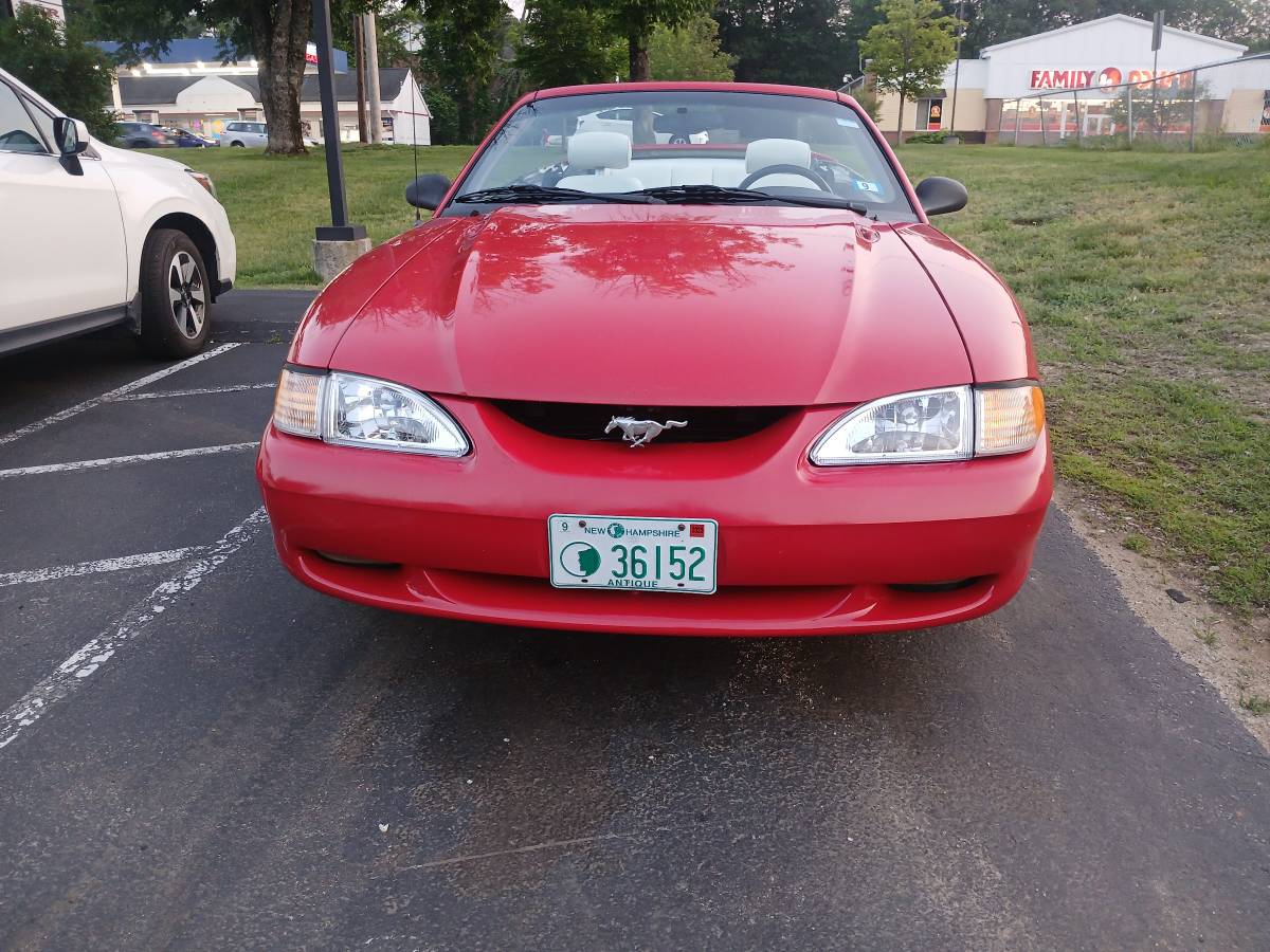 Ford-mustang-gt-5.0-convertible-1994-red
