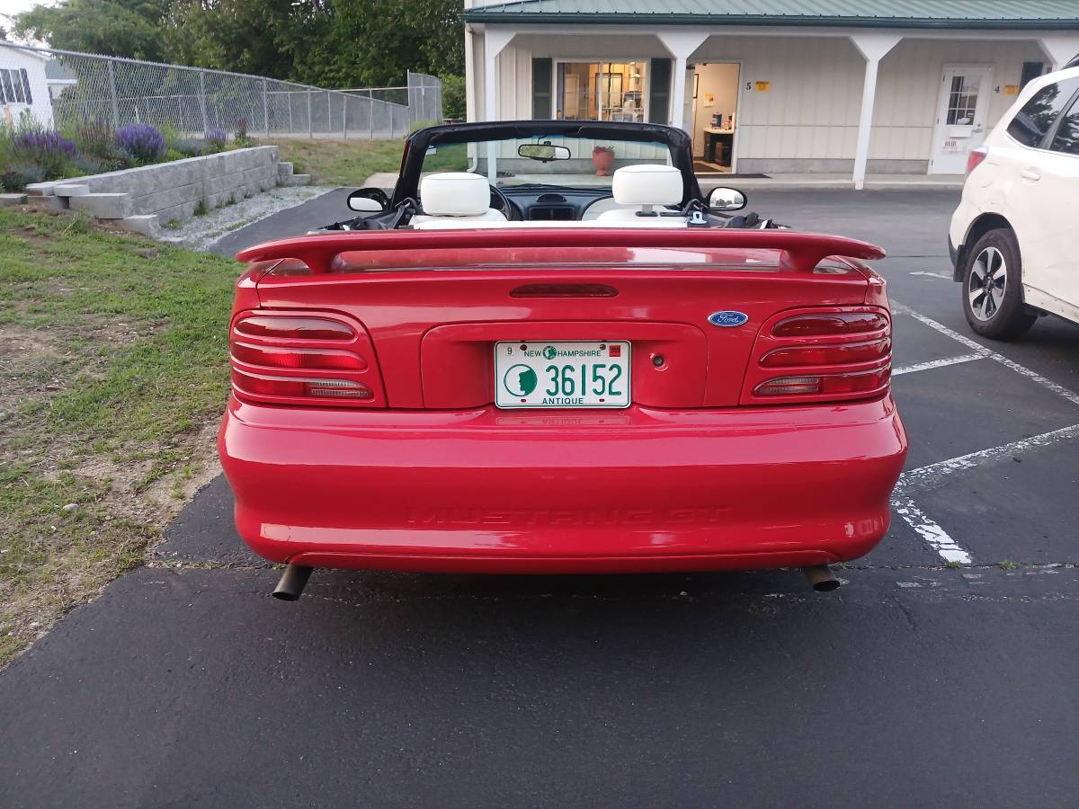 Ford-mustang-gt-5.0-convertible-1994-red-5