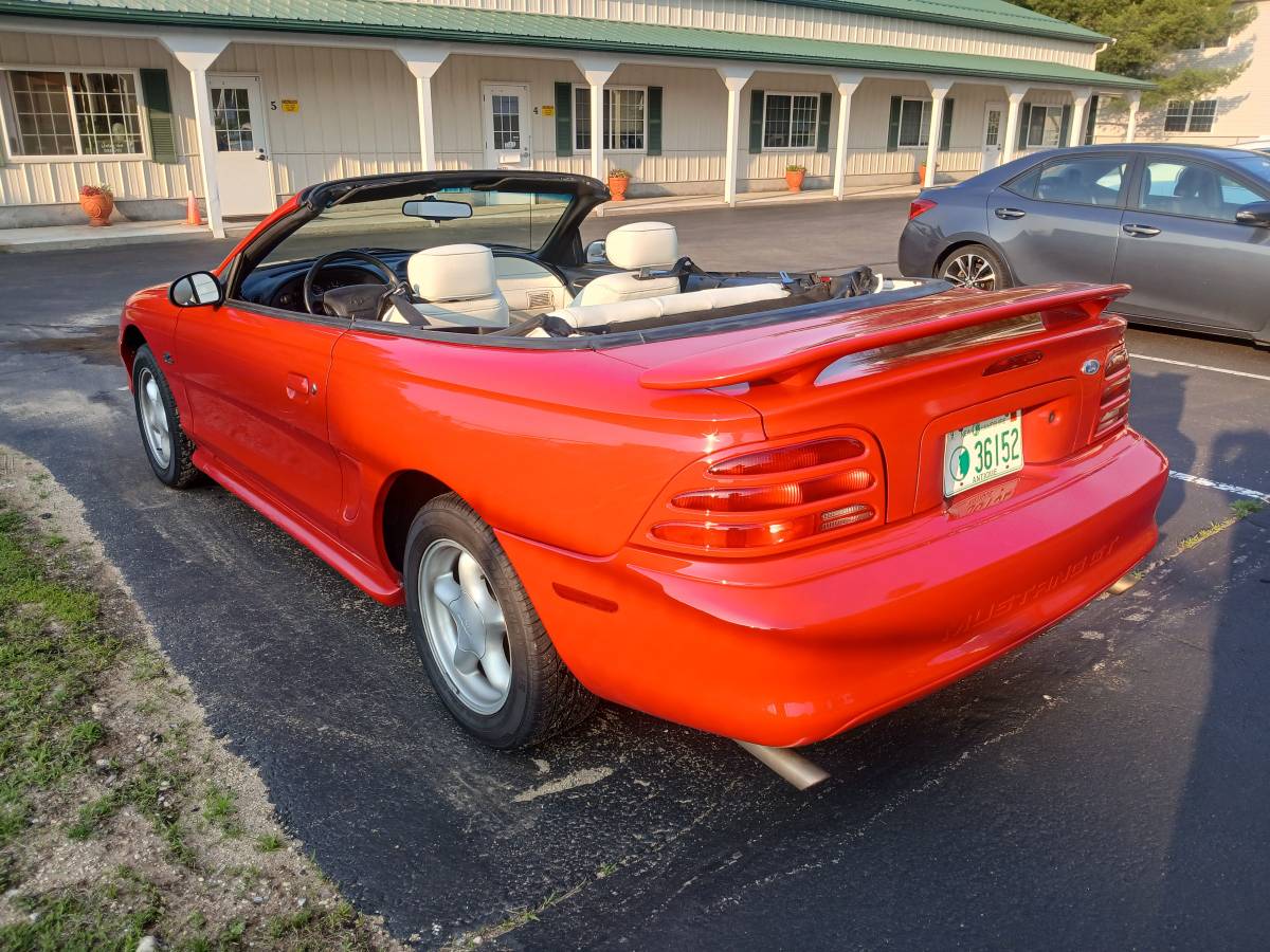 Ford-mustang-gt-5.0-convertible-1994-red-7