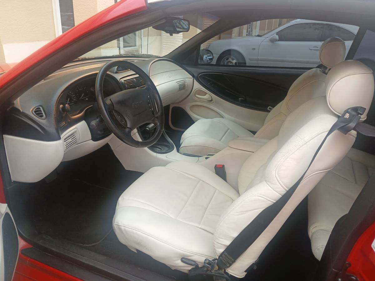 Ford-mustang-gt-5.0-convertible-1994-red-8