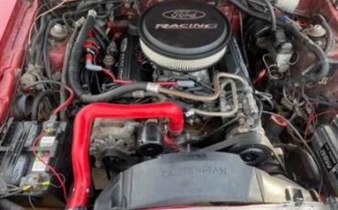 Ford-mustang-gt-convertible-1984-red-12