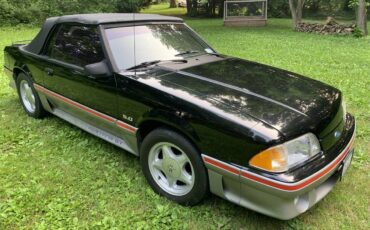 Ford-mustang-gt-convertible-1987-23