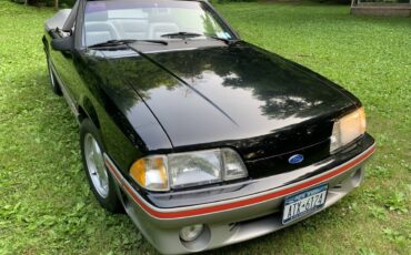 Ford-mustang-gt-convertible-1987-3